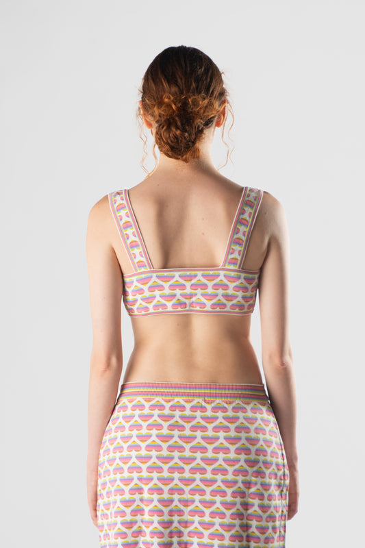 Top in maglia a cuori