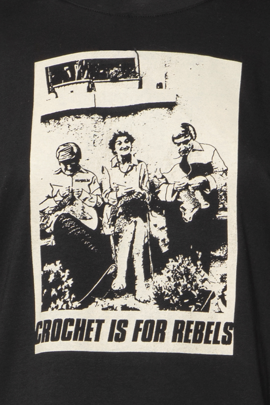 T-shirt Crochet is for Rebels
