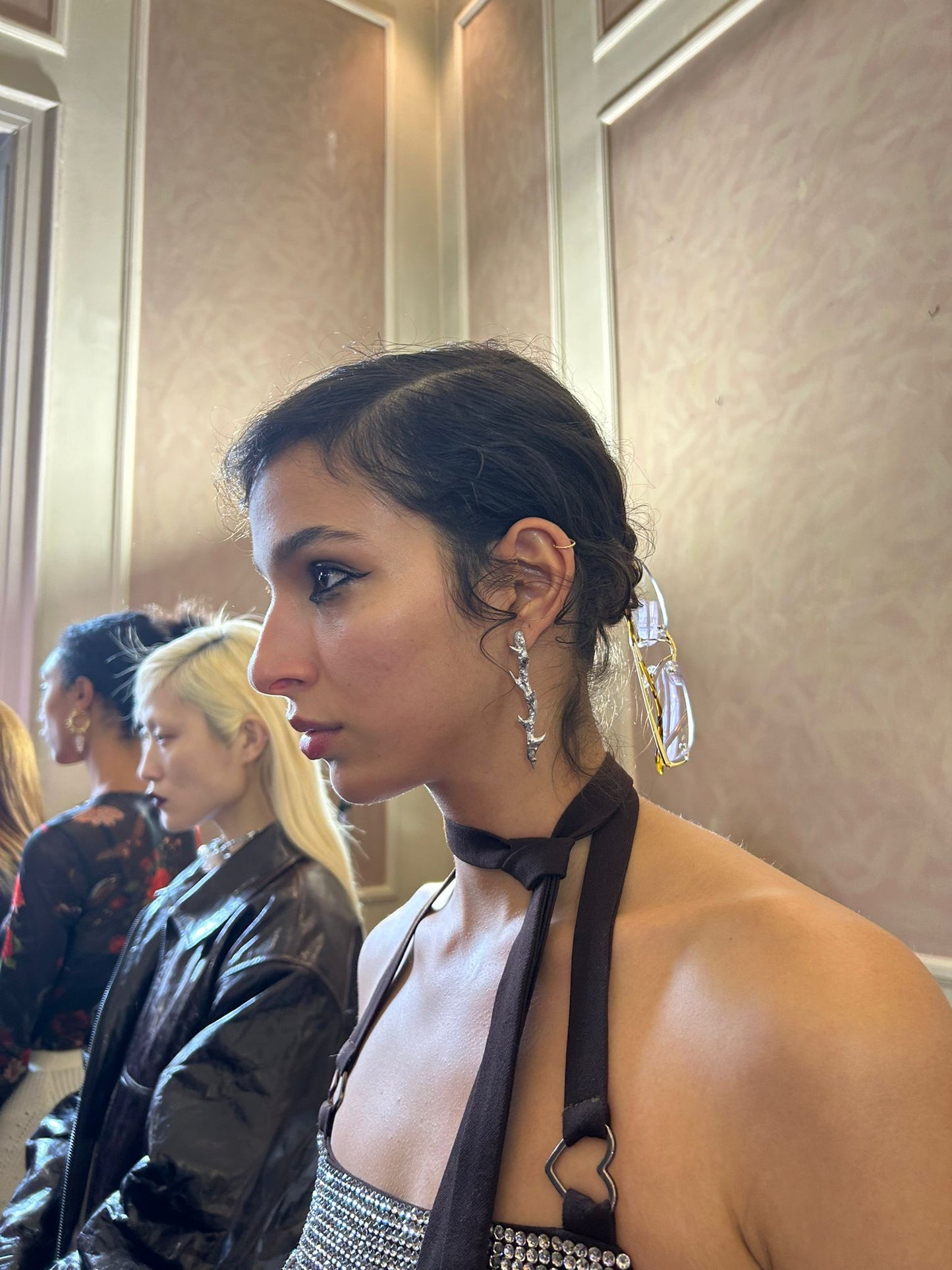 Orecchini ramo spinato e cristalli