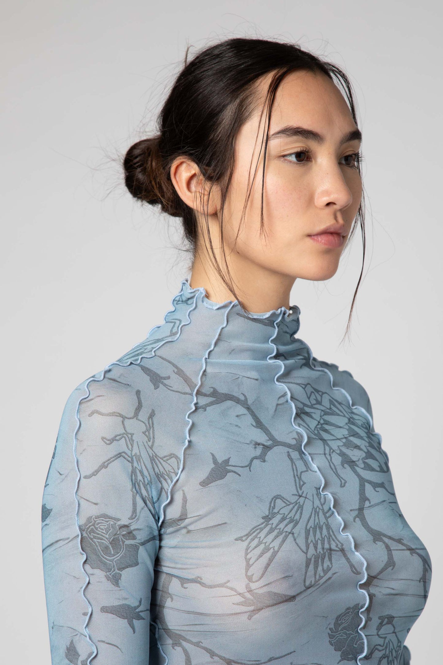 Printed tulle turtle neck top